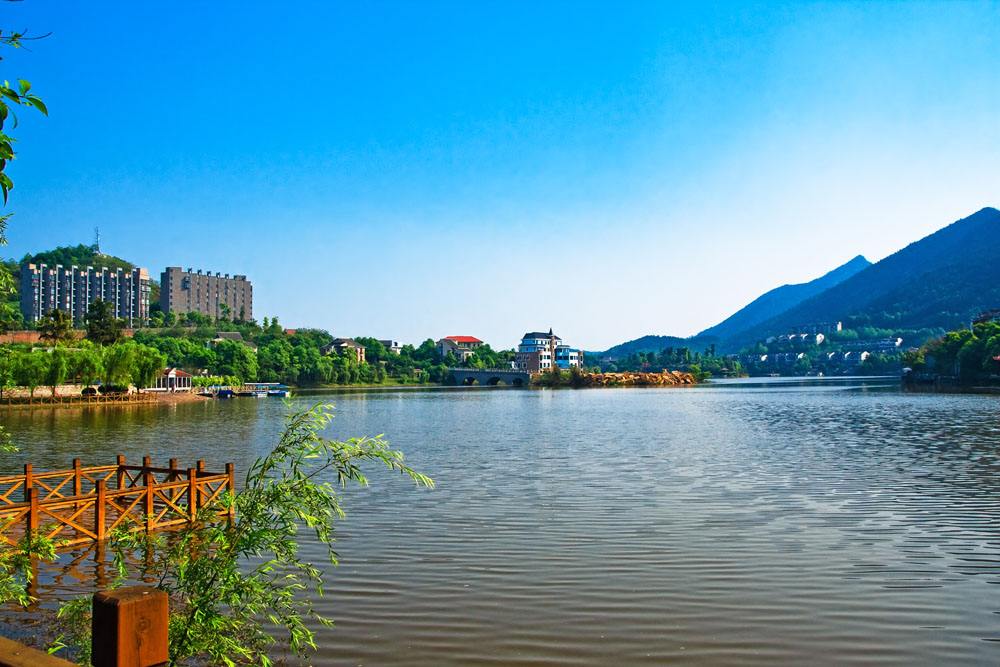 力揚(yáng)集團(tuán)（海蘭云天）