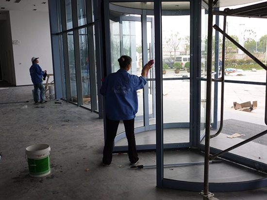 辦公樓保潔中去除異味方法 辦公樓保潔中去除異味方法